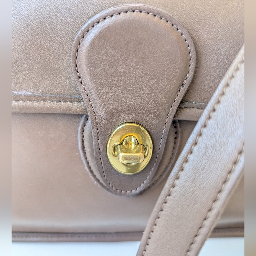 Coach Taupe Leather Top Handle Crossbody Bag with Gold Hardware - Picture 5 of 15